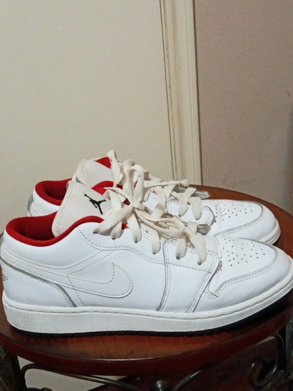 Jordan 1 Low White Gym Red - 553560-164 Size 6.5Y Youth Kids